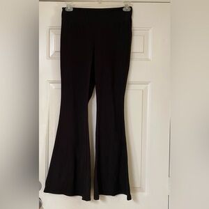 No Boundaries Black Flared Women's Leggings EUC